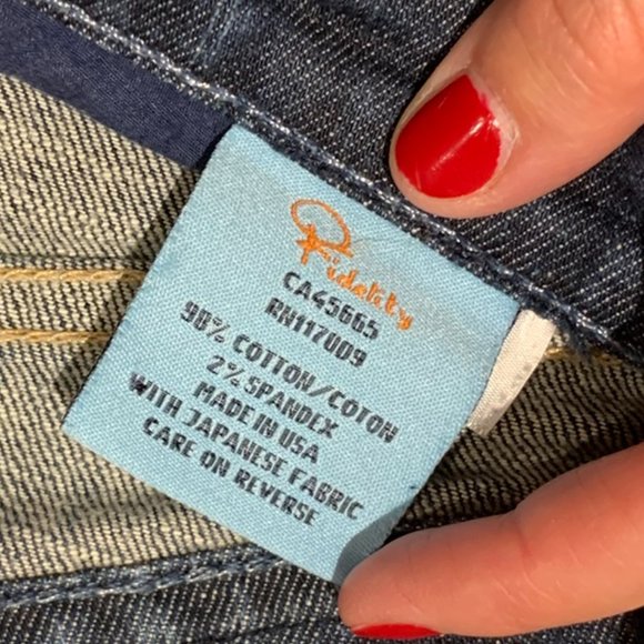 Fidelity Flare Jeans, Women's size 28 - Picture 9 of 11